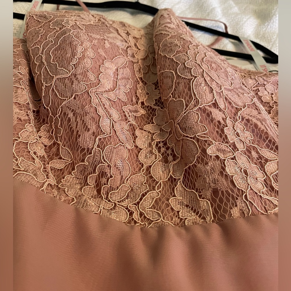 Prom/Formal/Bridesmaid Dress. Size 8. New with tags. Dusty rose long dress